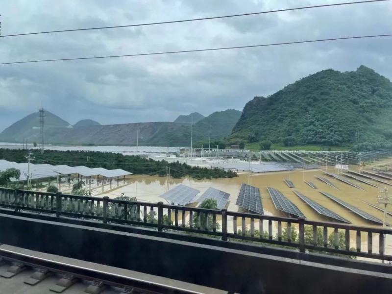 地面電站秒變漂浮電站，又一光伏電站被水淹！