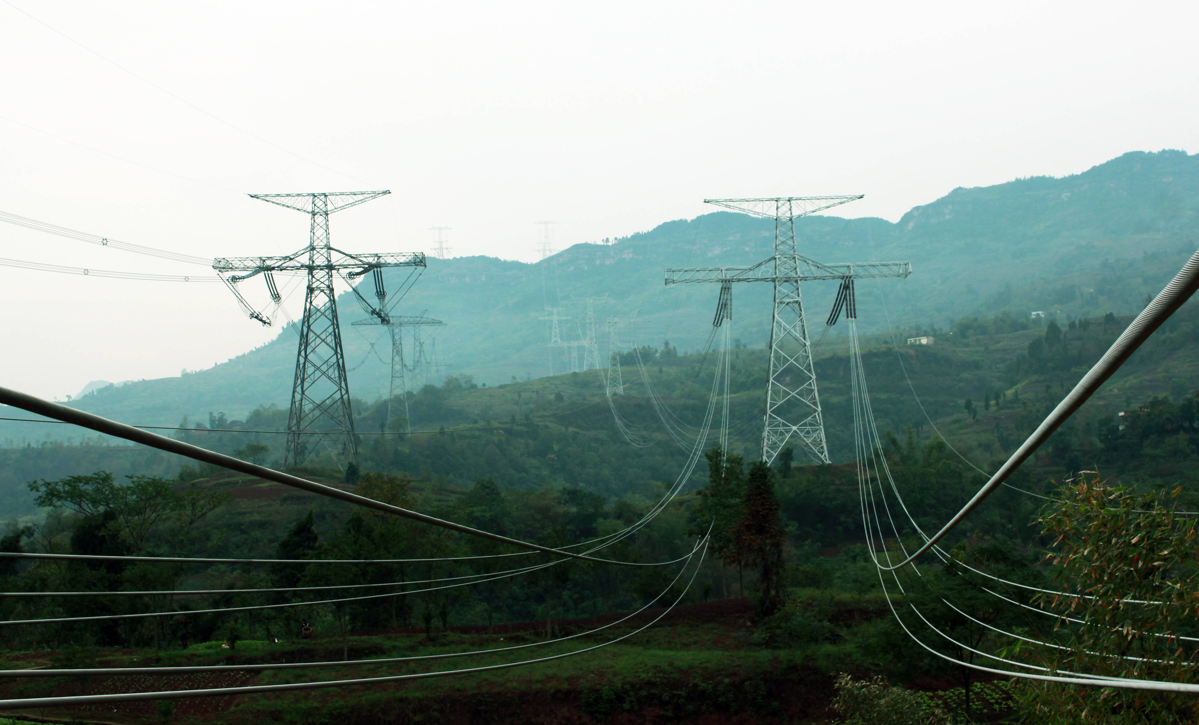 國家能源局：我國建成全球規(guī)模最大電力系統(tǒng)