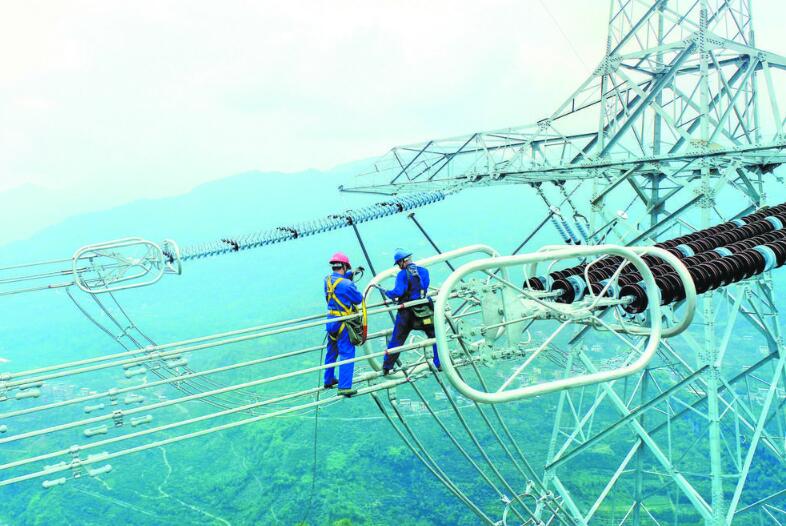 ±800千伏白鶴灘—浙江特高壓工程四川段初檢全部完成