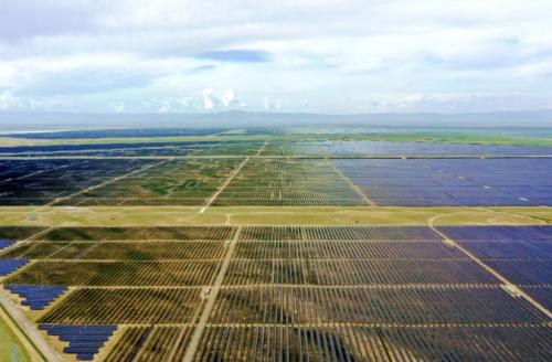 國(guó)家電投海南基地共和縣100萬(wàn)千瓦光伏發(fā)電項(xiàng)目全容量并網(wǎng)!