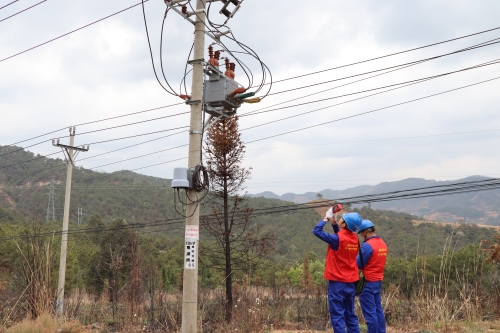 國網(wǎng)會理市供電公司強(qiáng)巡視 防山火 保供電